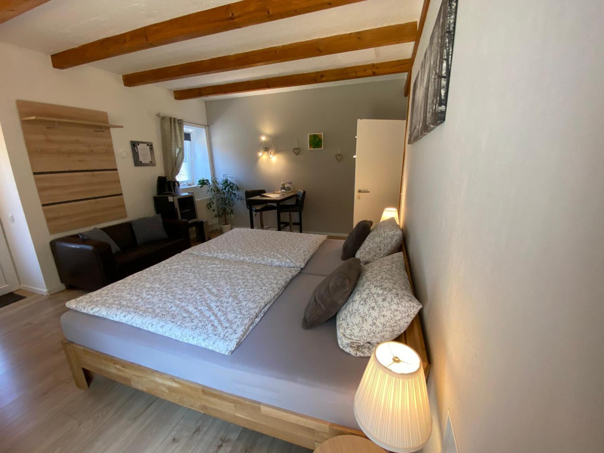 Grosses Doppelzimmer Mit Eigenem Bad Und Kuehlschrank, Frisch Saniert Friedrichskoog Exterior photo
